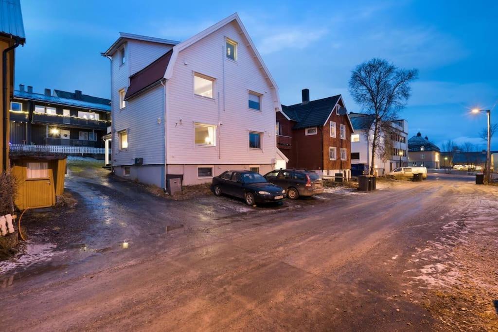Koselig Naer Sentrum Apartment